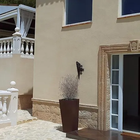 Villa Laguna