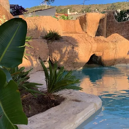 Laguna Villa *