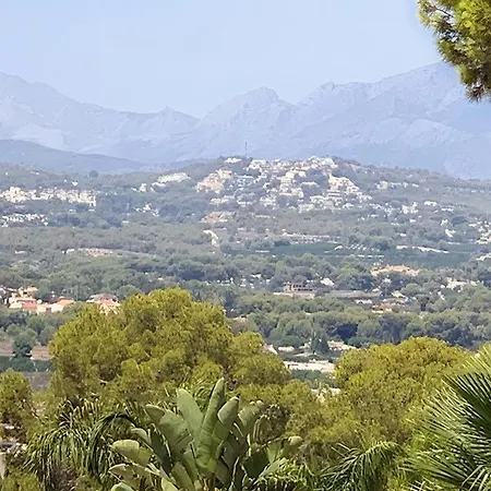 Laguna Villa