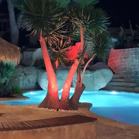 Villa Laguna *